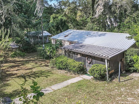 2nd image of 2171 4TH Avenue