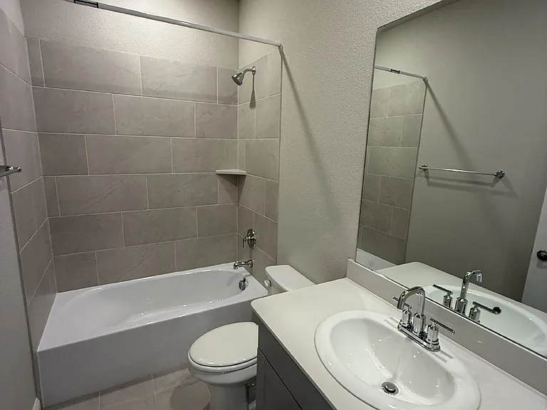 3215 Sedge Grass Dr — Photo 17
