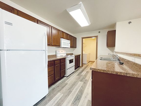 Gateway Apartments 2 Bed Kitchen