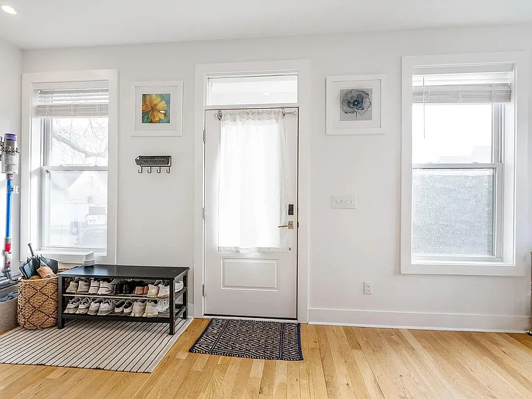 530 W 2nd Ave — Photo 12