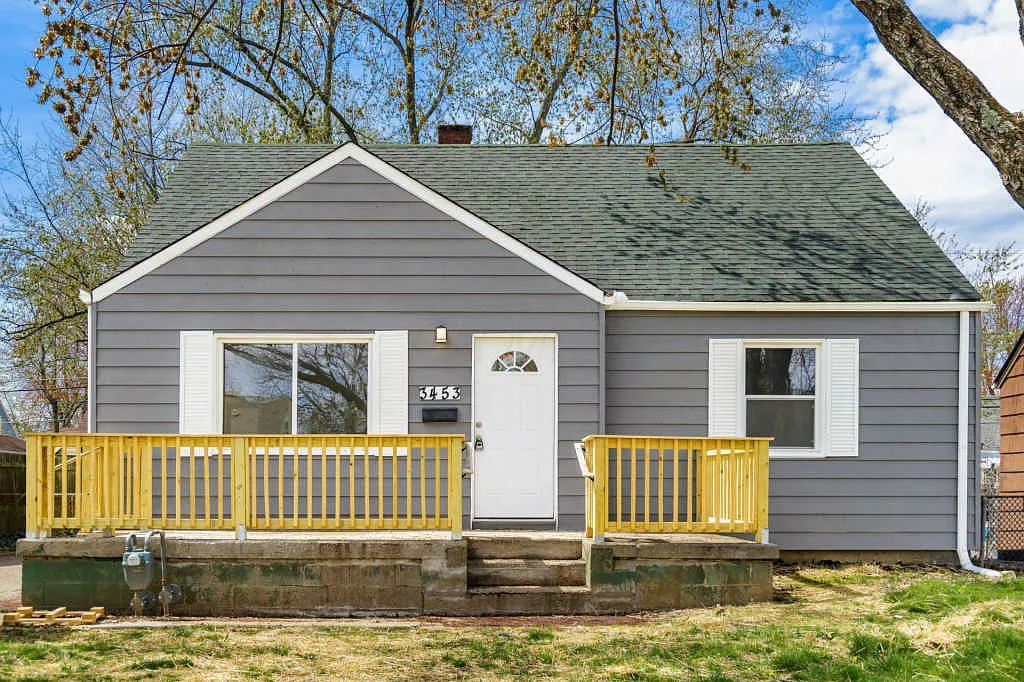 3453 Norwood St photo 1