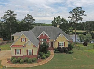 51 Lake Zachary Dr, Newnan, GA 30265