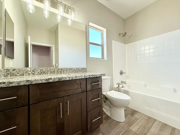 3676 N Valley View Dr — Photo 16