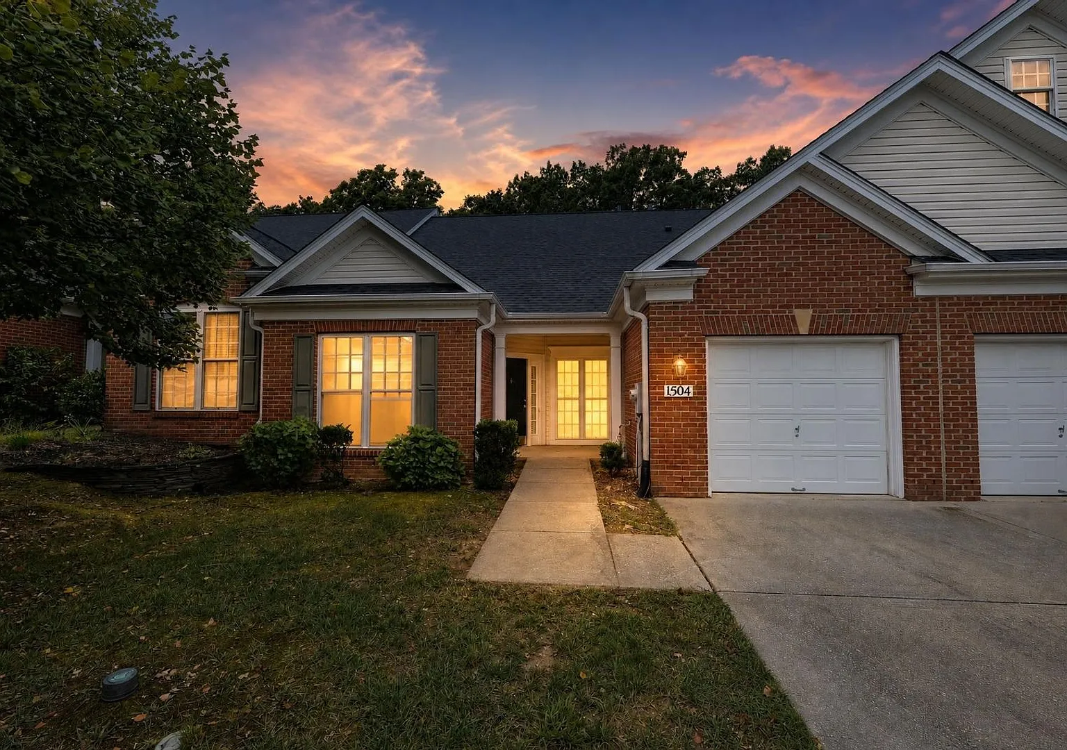 Charming 3BR Townhome for 55+ in Odenton — Photo 1