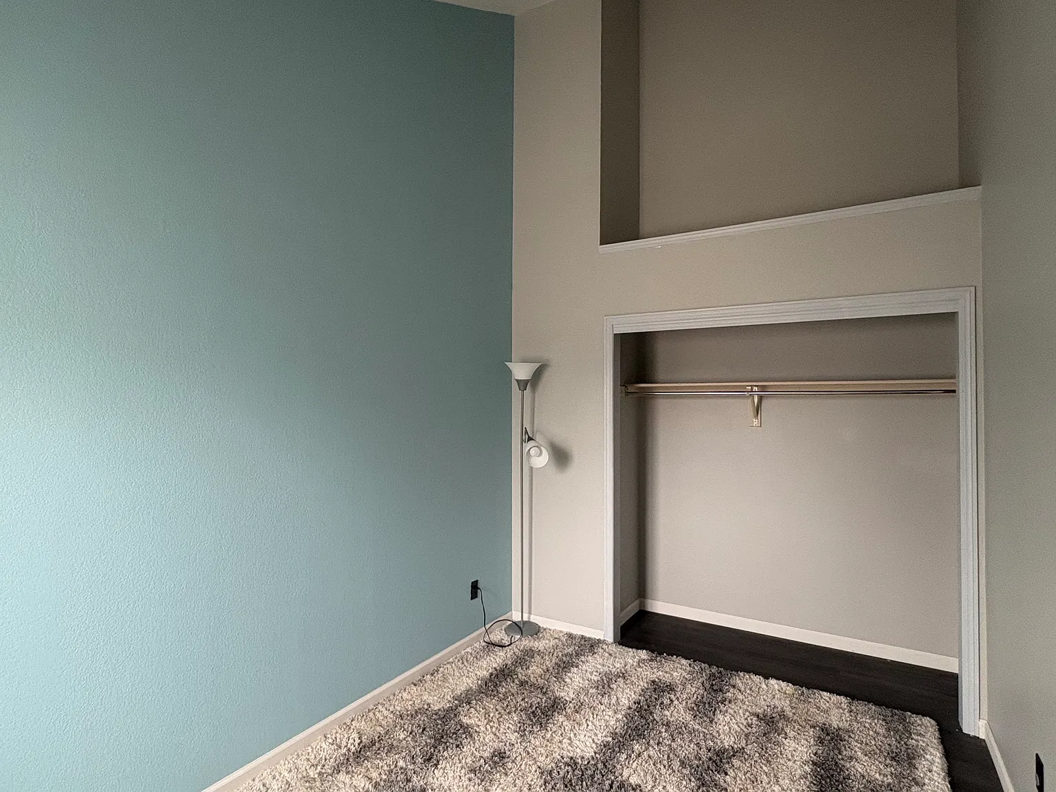 2 bed, 750 sqft, $750 — Photo 1