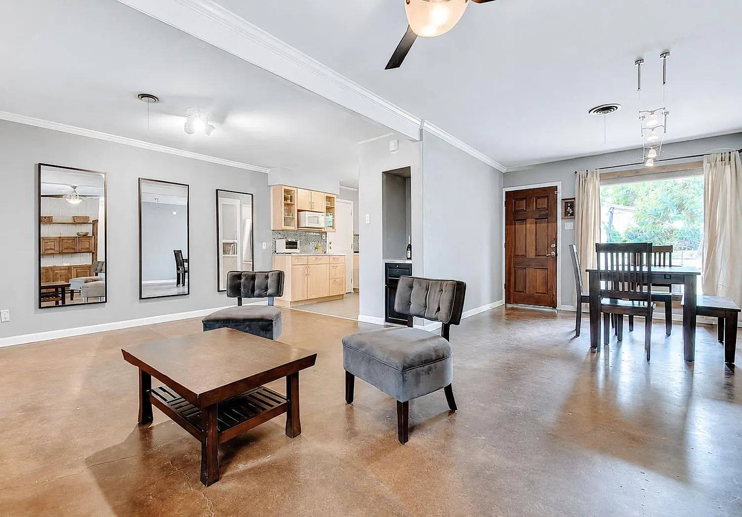 2 bed, 2.0 bath, 1576 sqft, $1,990 — Photo 3