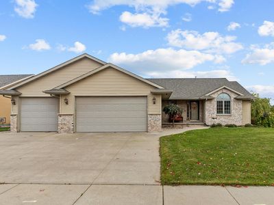 518 Jeanette St, Combined Locks, WI, 54113