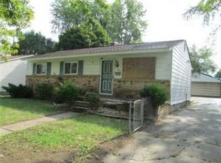 1424 Fall River Rd, Ypsilanti, MI 48198