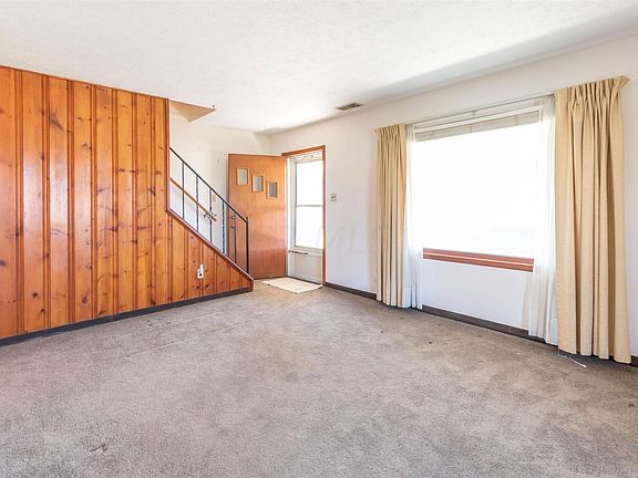 5th image of 894 Wilson Dr