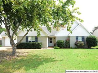 6876 Amanda Dr N, Olive Branch, MS 38654