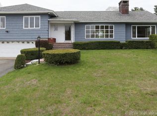 4 Champy Ln, Methuen, MA 01844