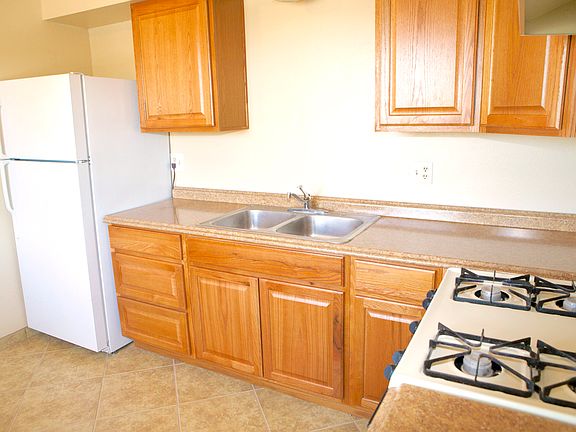 2nd image of 3209 Alta Monte Ave NE #4