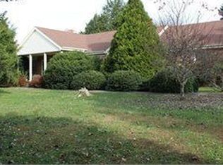 415 Woodcliff Rd, Monterey, TN 38574