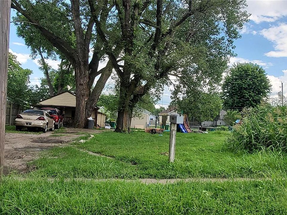 1st image of 2432 Bryan Ave