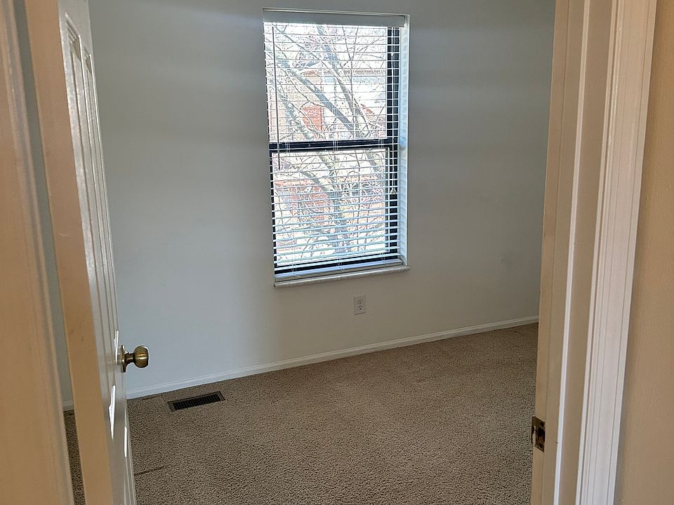 1st image of 15678 Ferncreek Dr #E