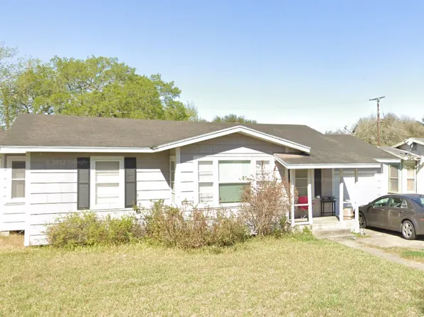 327 S Wanda Dr, Kingsville, TX 78363