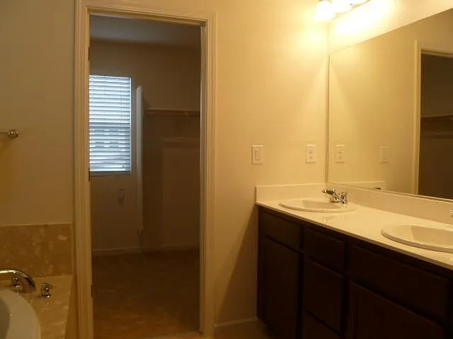 Timber Bridge Pl — Photo 17