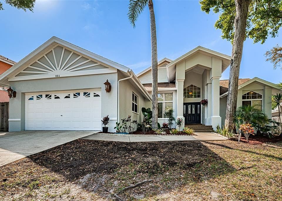 1st image of 864 HARBOR HILL DRIVE