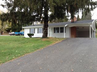 55 Spring St, Bolivar, WV 25425