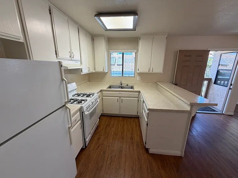 2629 B St #5A — Photo 6