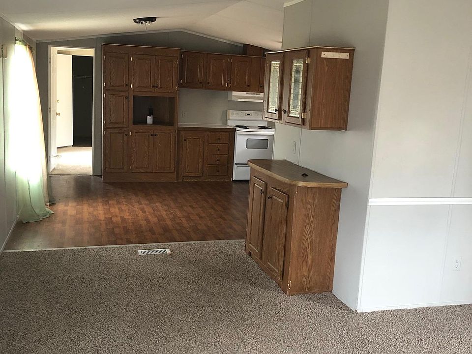 2nd image of 334 McGuffy Rd