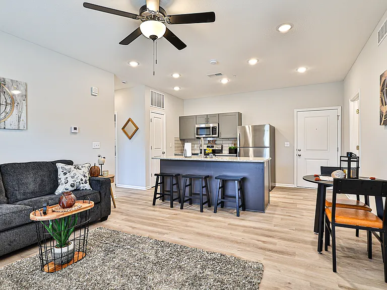The Lofts at Bridgewood — Photo 6