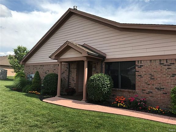 3rd image of 704 Waldsmith Way