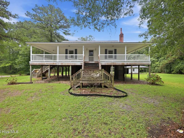 205 Streets Ferry Road, Vanceboro, NC 28586