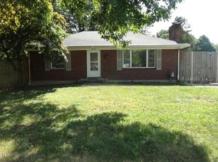 9904 Stonestreet Rd, Louisville, KY 40272