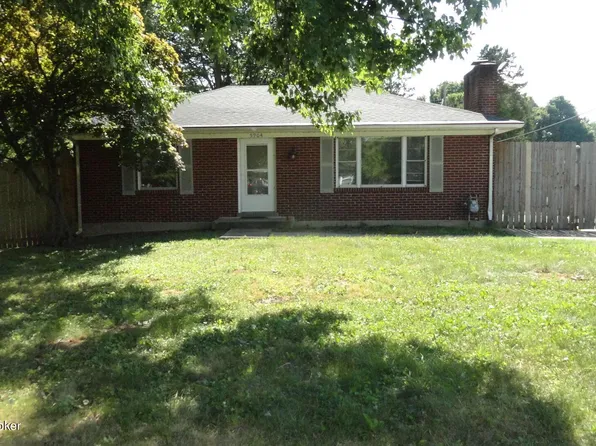 9904 Stonestreet Rd, Louisville, KY 40272