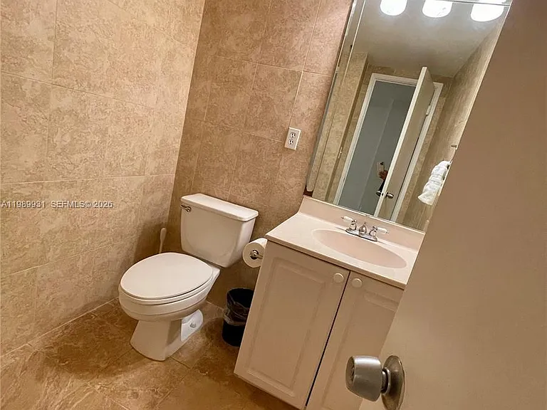 19390 Collins Ave #1405 — Photo 33