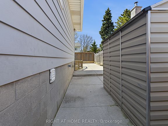 3rd image of 341 Rexford Dr #Basement