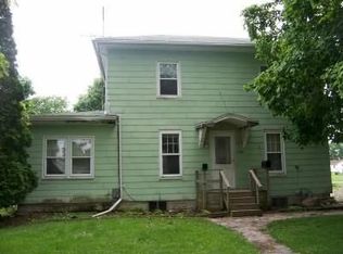 208 Henderson Rd, Knoxville, IL 61448