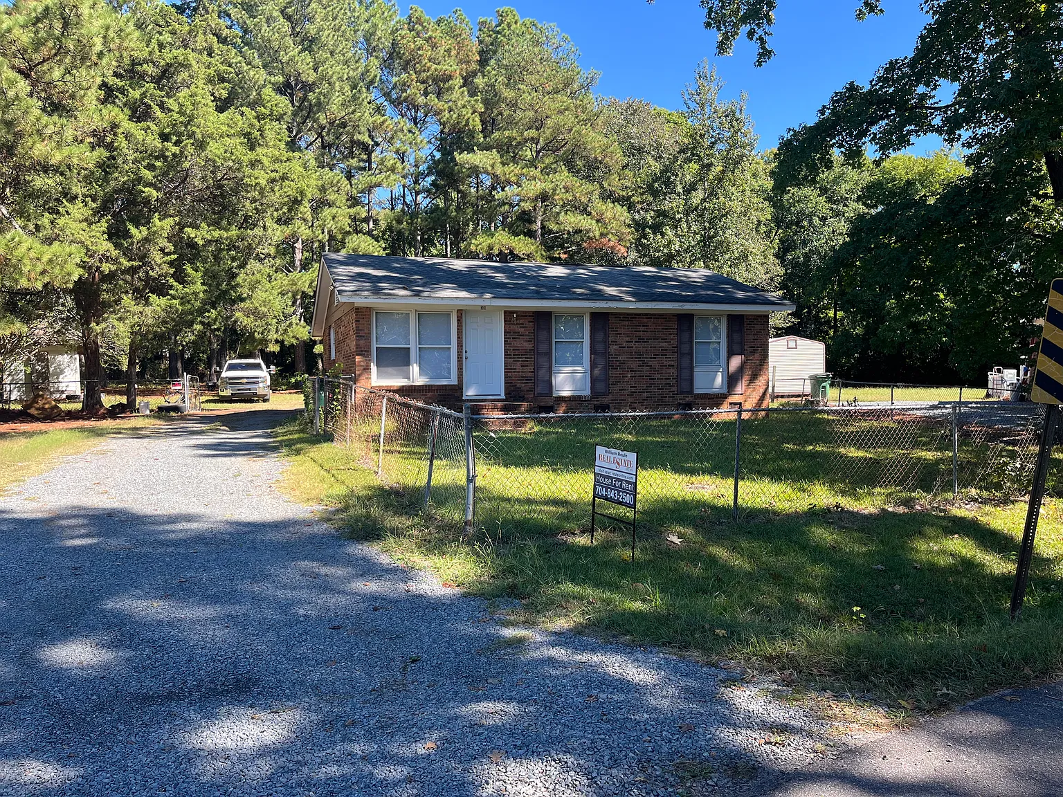 3 bed, $1,600 — Photo 2