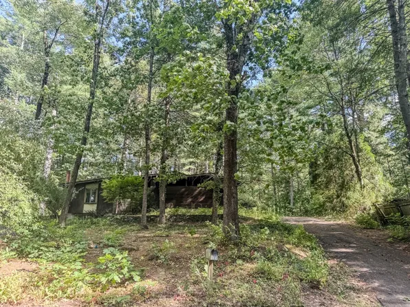 68 Stony Hill Rd, Amherst, MA 01002