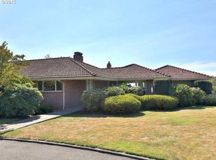 10025 SE Eastview Dr, Happy Valley, OR 97086