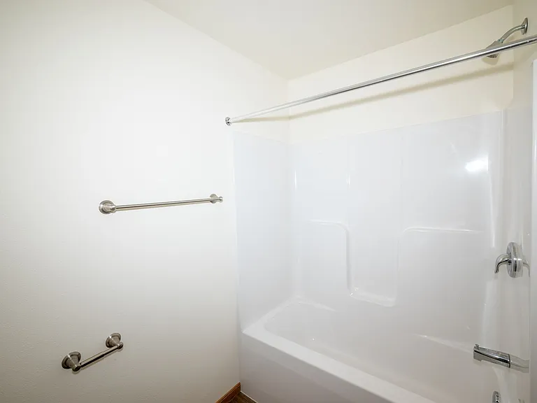 400 Larkin St — Photo 10