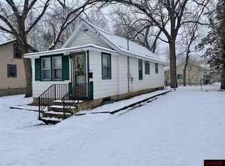 217 Monroe Ave, North Mankato, MN 56003
