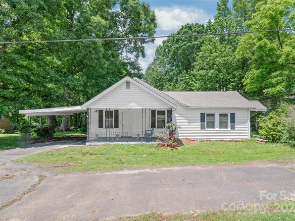2115 Dallas Stanley Hwy, Stanley, NC 28164
