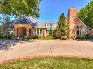 613 Country Club Dr, Edmond, OK 73025