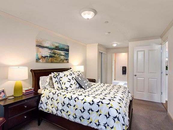 2nd image of 488 Locust St APT 308