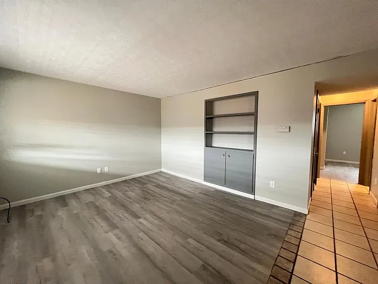 345 E 20th Ave #A — Photo 8