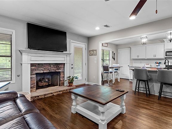 4th image of 13007 Brookview Way