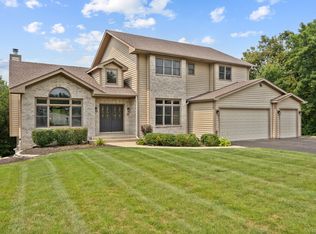 1360 Infanta Ct, Woodstock, IL 60098