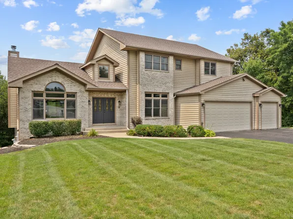 1360 Infanta Ct, Woodstock, IL 60098