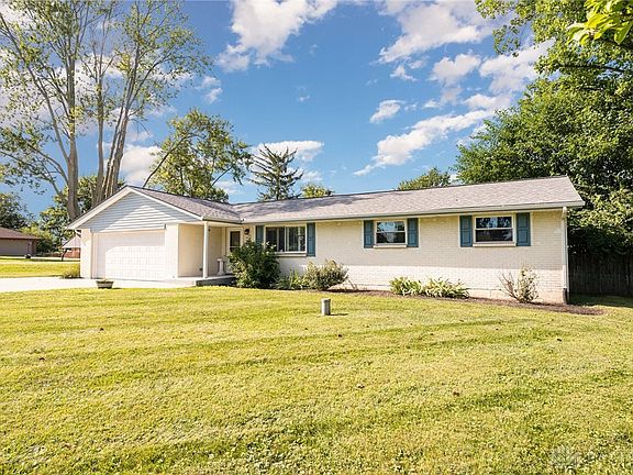 4th image of 3158 Bell Dr