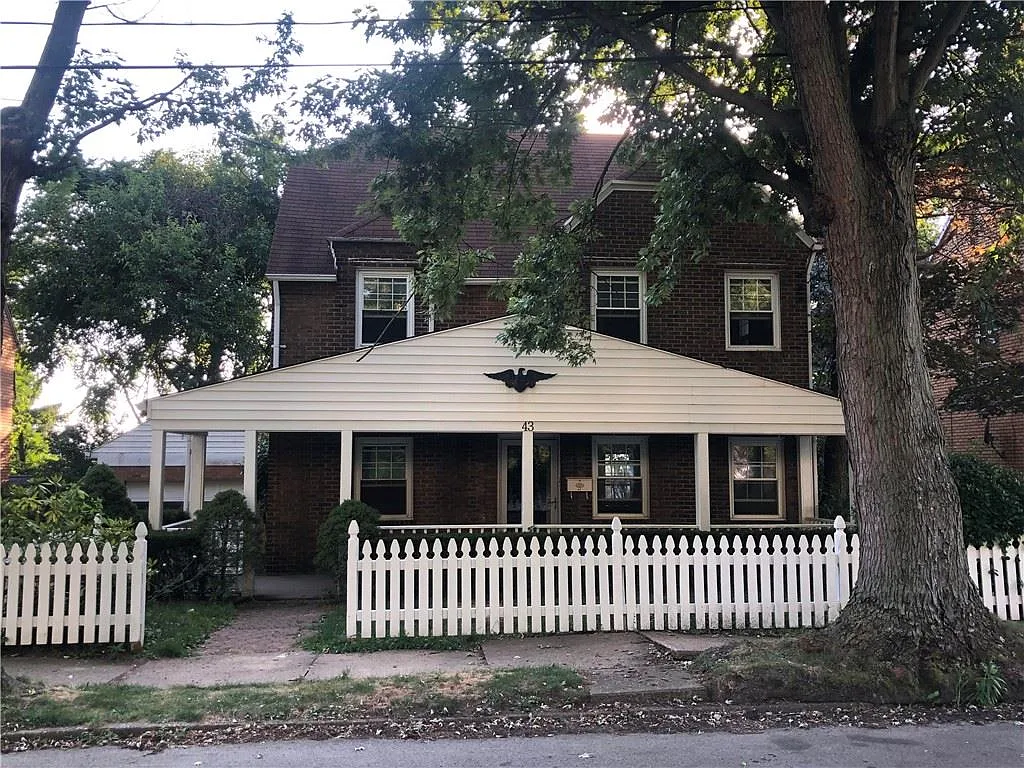 43 Berry St photo 1