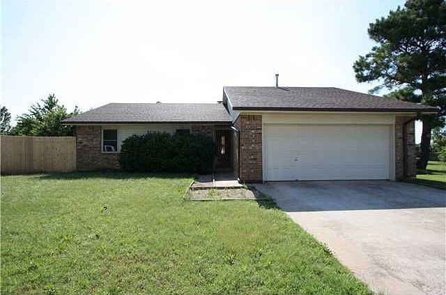 1st image of 817 N Tiffany Court Way