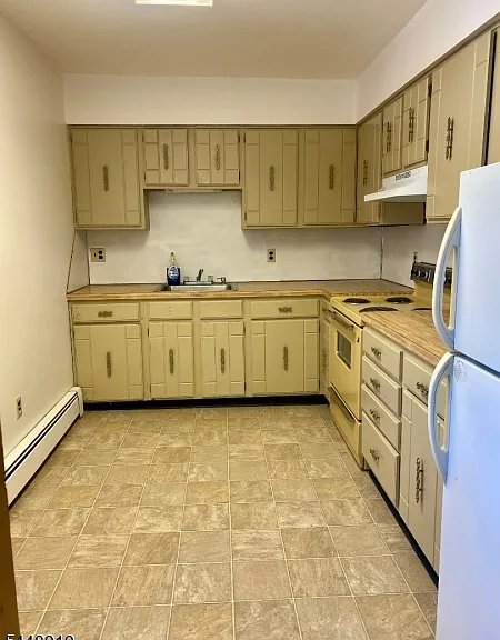 1 Wantage Ave #4 — Photo 7