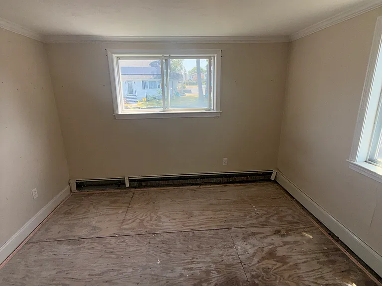 51 Plover Rd #D — Photo 3